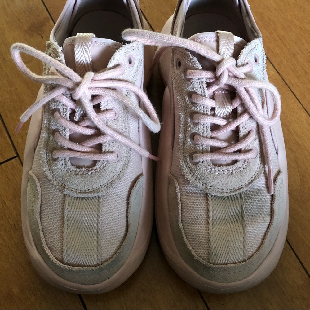 UGG LA Cloud Low Pink Sneakers - Picture 4 of 10